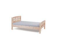 Priedes gulta Prāga